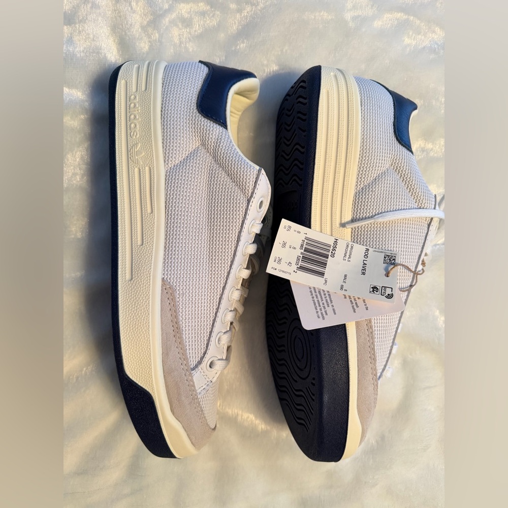 Men’s Adidas Rod Laver White and Blue Sneakers - Picture 8 of 14